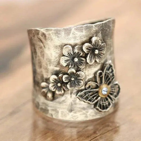 Elises | Bee and Butterfly Floral | Gold Ring