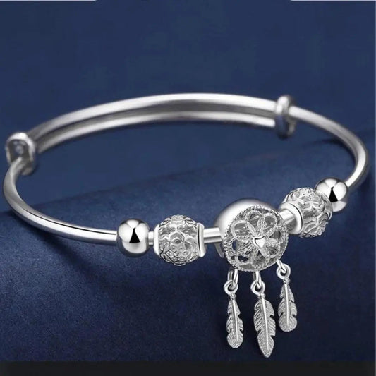 Elises | Delicate Leaf Charm Design | Silver Bracelet