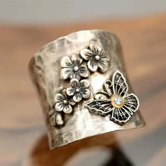 Elises | Bee and Butterfly Floral | Gold Ring