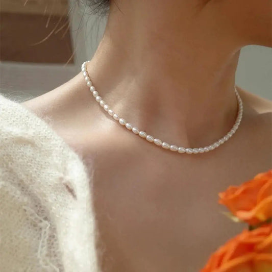 Elises | Modern Pearl Necklace | Silver Necklace